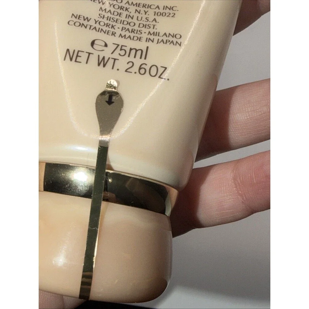 Shiseido Benefiance Protective Hand Revitalizer Moisturizing Cream SPF 8